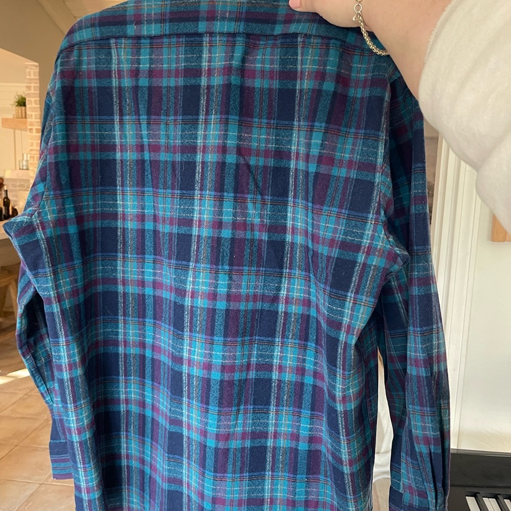 Men’s Pendleton button down shirt